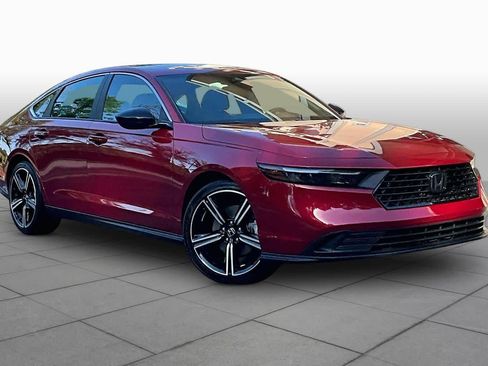 Certified 2025 Honda Accord Sport image 3