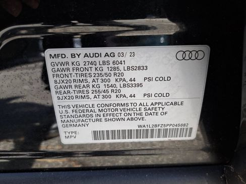 Used 2023 Audi Q4 e-tron Premium Plus w/ Premium Plus AWD/4WD image 39