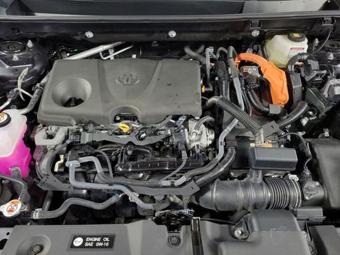 Used 2025 Toyota RAV4 XLE image 13