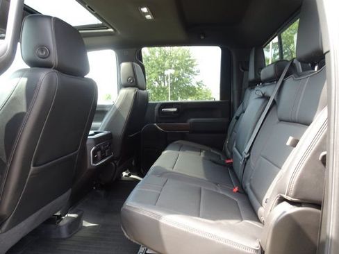 Used 2022 Chevrolet Silverado 2500 High Country w/ Z71 Off-Road Package AWD/4WD image 17