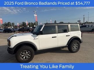 Used 2025 Ford Bronco Badlands video 1