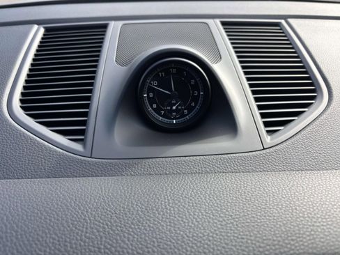 New 2026 Porsche Macan image 36