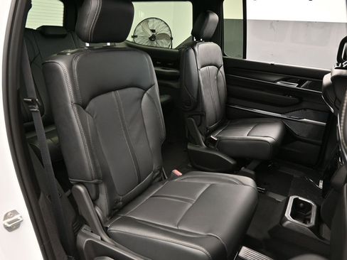 New 2026 Jeep Grand Wagoneer Summit image 43