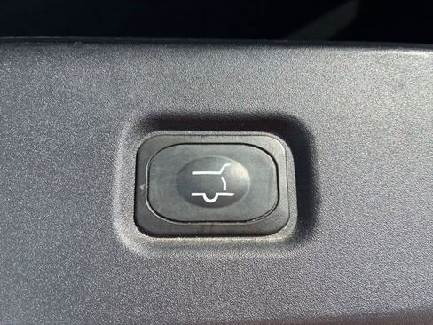 Used 2025 Ford Expedition Active AWD/4WD image 13