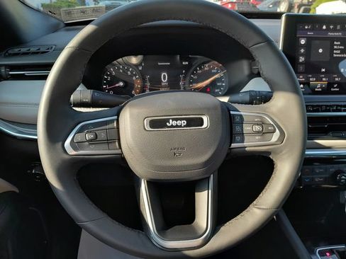 Used 2024 Jeep Compass Limited AWD/4WD image 13