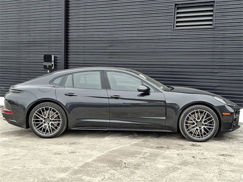 New 2026 Porsche Panamera Turbo image 8
