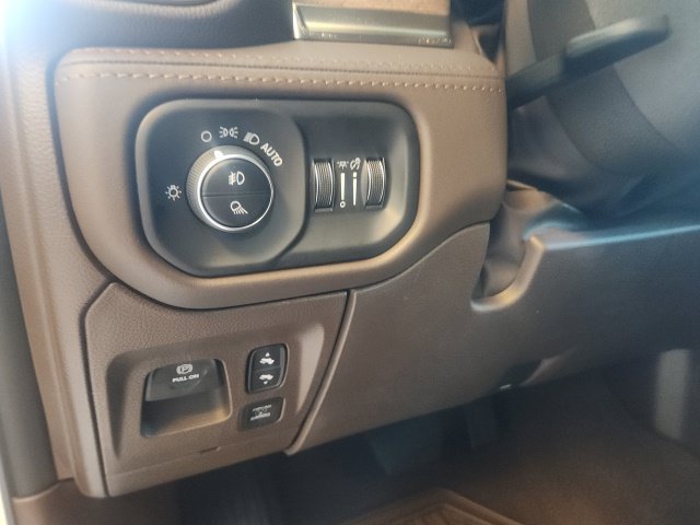 New 2026 RAM 1500 Limited AWD/4WD image 23