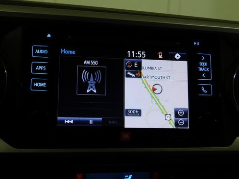 Used 2017 Toyota Tacoma Limited image 47