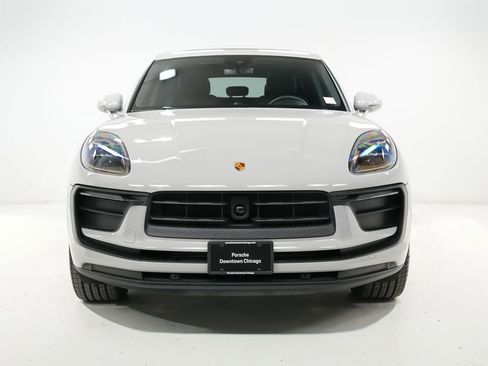 Certified 2026 Porsche Macan AWD/4WD image 7