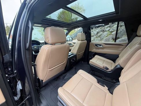 Used 2023 Chevrolet Tahoe Premier AWD/4WD image 19