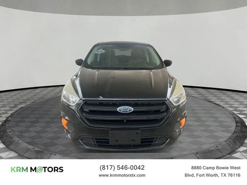 Used 2017 Ford Escape S image 2