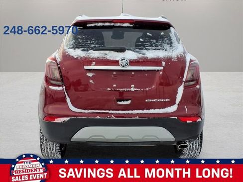 Used 2021 Buick Encore Preferred image 4