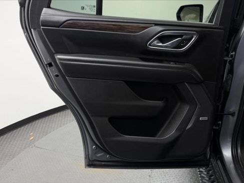 Used 2021 Chevrolet Tahoe Z71 AWD/4WD image 14