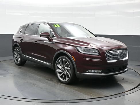Used 2023 Lincoln Nautilus Reserve w/ Equipment Group 202A AWD/4WD image 8