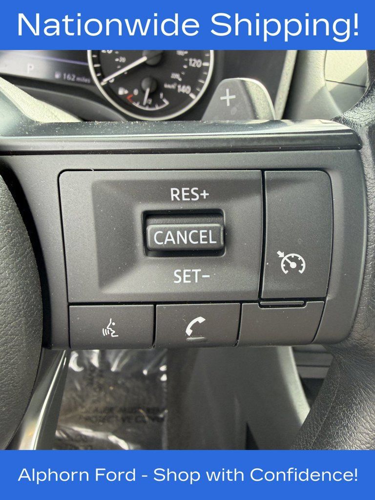 Used 2023 Nissan Rogue S AWD/4WD image 10