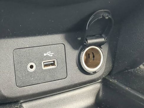 Certified 2019 Nissan Rogue SV w/ Sun & Sound Touring Package image 23