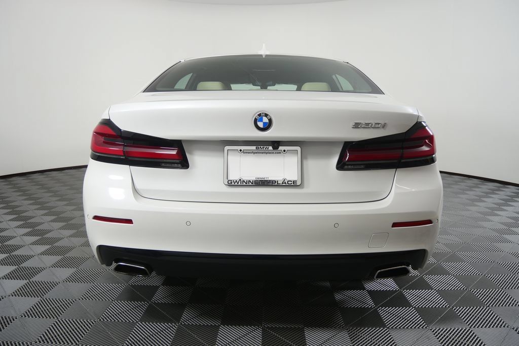 Used 2022 BMW 530i RWD image 4