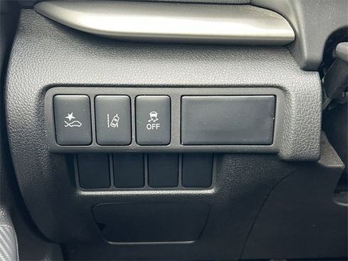 Used 2024 Mitsubishi Eclipse Cross Black Edition image 17