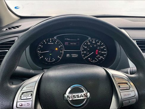 Used 2014 Nissan Altima 2.5 S w/ Sport Value Package image 26