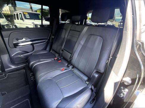 Used 2023 Mercedes-Benz GLB 250 image 20