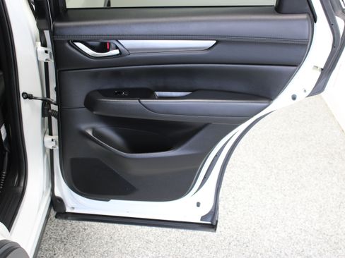 Used 2021 MAZDA CX-5 Touring FWD image 34