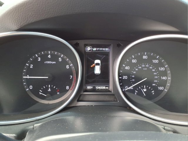 Used 2017 Hyundai Santa Fe Sport FWD image 18