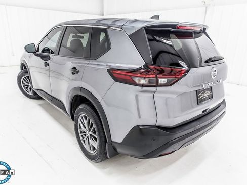 Used 2021 Nissan Rogue S image 5