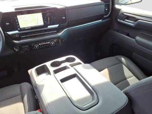 Used 2023 Chevrolet Silverado 1500 RST w/ Z71 Off-Road Package image 8