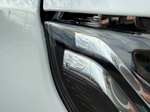 Used 2024 Chevrolet Suburban LT image 11