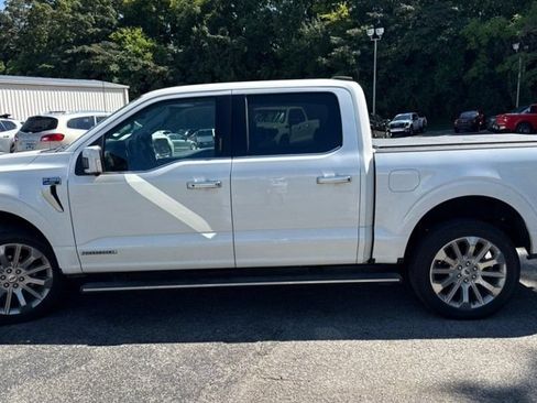 Used 2022 Ford F150 Limited AWD/4WD image 3