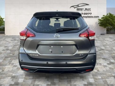Used 2020 Nissan Kicks SR FWD image 5