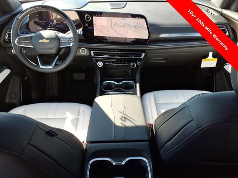 New 2026 Chevrolet Traverse High Country image 12