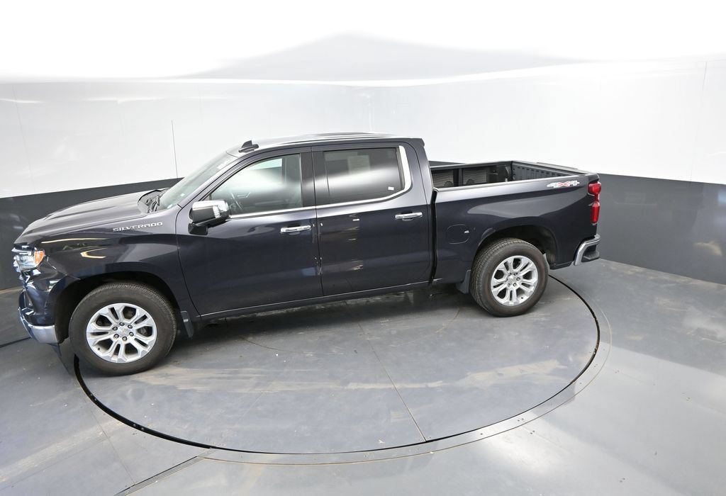 Used 2023 Chevrolet Silverado 1500 LTZ AWD/4WD image 29
