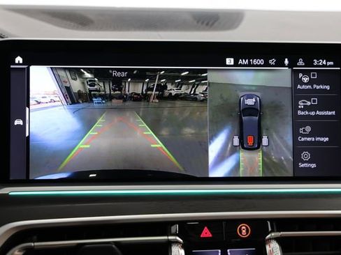 Used 2022 BMW X7 xDrive40i w/ Premium Package image 17