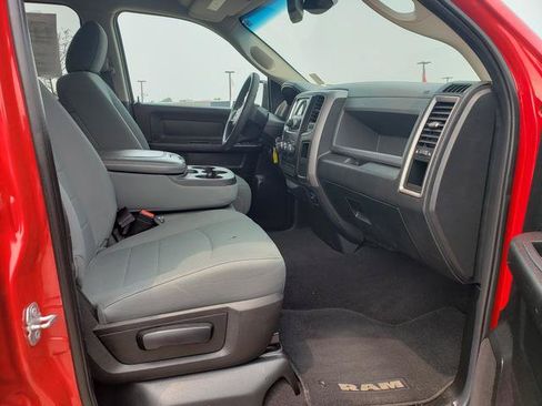 Used 2018 RAM 1500 Express AWD/4WD image 16