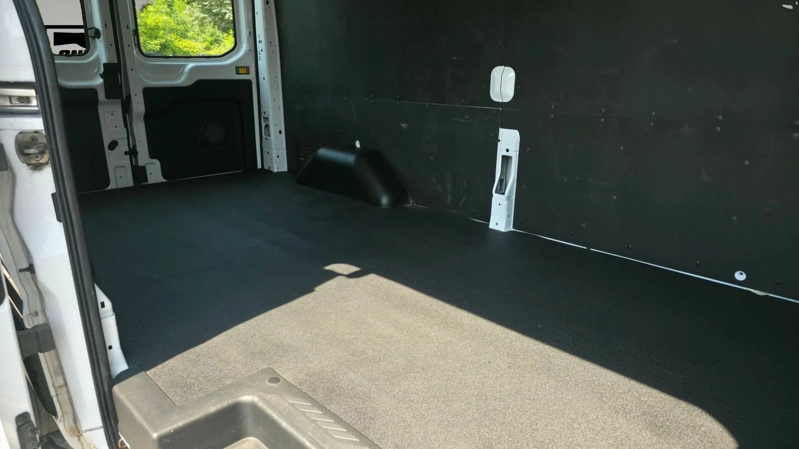 Used 2023 Ford Transit 250 Medium Roof AWD w/ Load Area Protection Package image 13