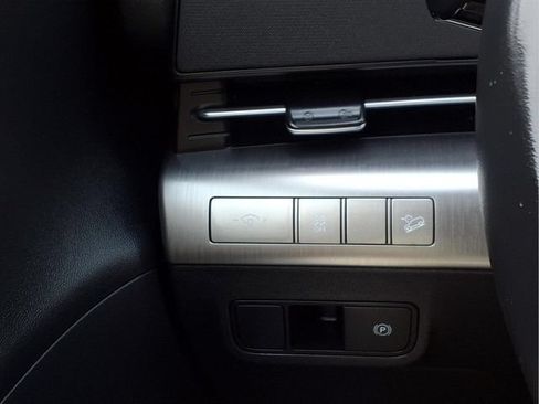 Used 2024 Hyundai Kona SEL AWD/4WD image 15