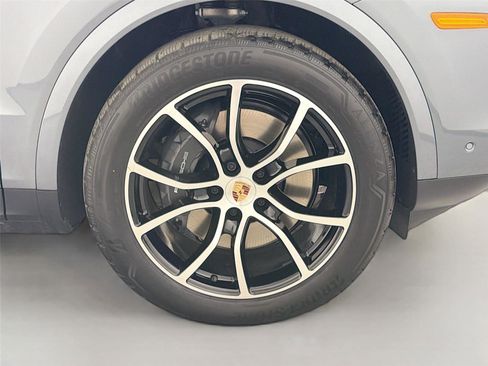 Certified 2026 Porsche Cayenne Coupe AWD/4WD image 14