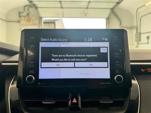 Used 2022 Toyota Corolla LE FWD image 27