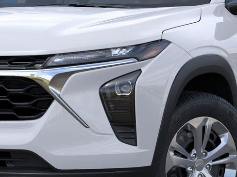 New 2026 Chevrolet Trax LS FWD image 10