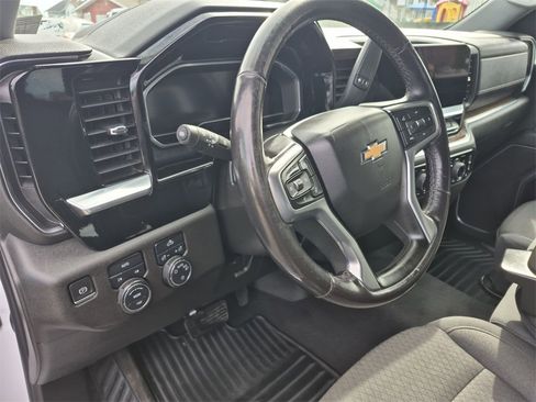 Used 2022 Chevrolet Silverado 1500 LT image 21