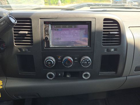 Used 2011 Chevrolet Silverado 1500 LS AWD/4WD image 20
