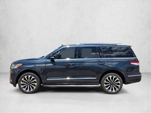 Used 2022 Lincoln Navigator Reserve AWD/4WD image 8