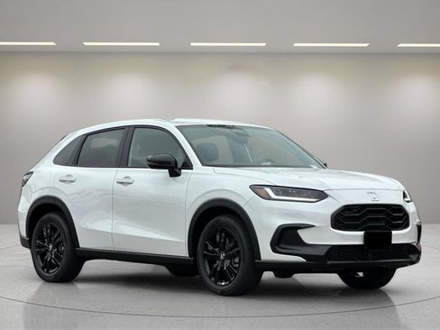New 2027 Honda HR-V Sport image 2