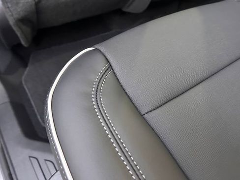 New 2026 Buick Enclave Preferred w/ Power Package image 21