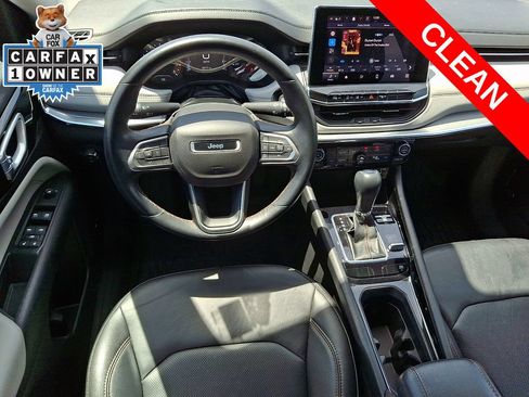 Used 2022 Jeep Compass Limited w/ Sun and Sound Group AWD/4WD image 11