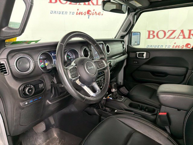 Used 2023 Jeep Wrangler Unlimited Sahara w/ Cold Weather Group AWD/4WD image 20