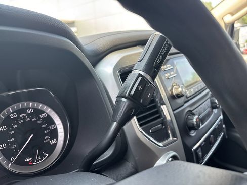 Used 2018 Nissan Titan SV RWD image 21