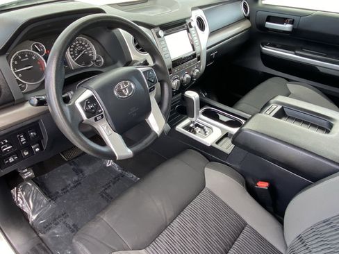Certified 2017 Toyota Tundra SR5 RWD image 26