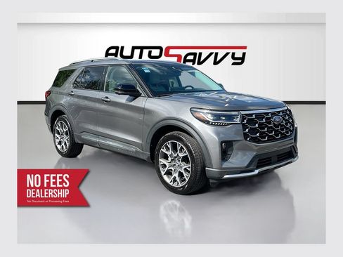 Used 2025 Ford Explorer Platinum w/ Ultimate Package AWD/4WD image 1
